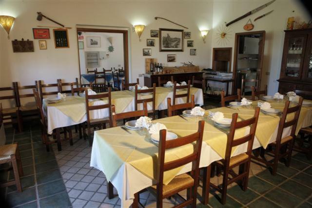 Agriturismo Sa Ruda Càbras Esterno foto