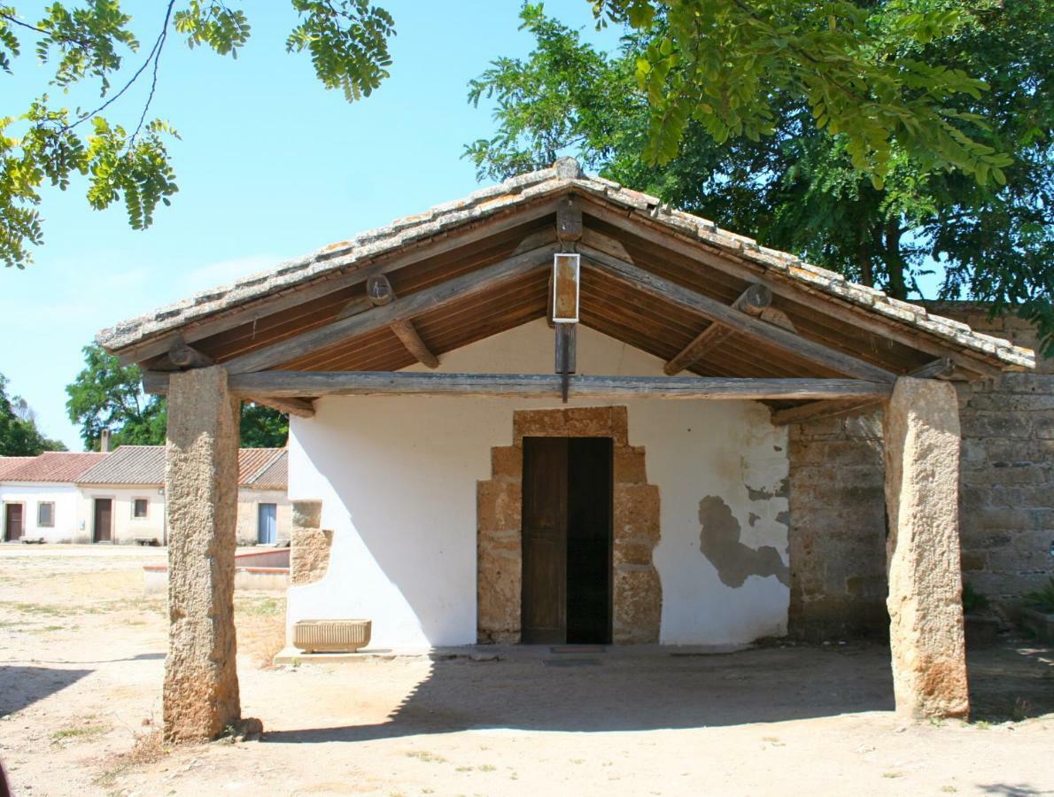 Agriturismo Sa Ruda Càbras Esterno foto