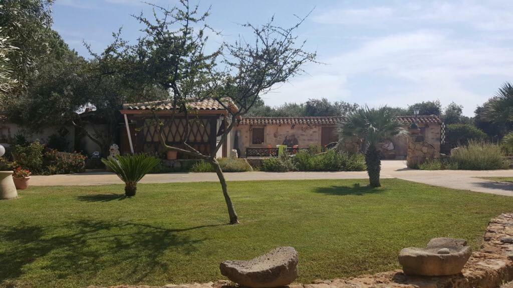 Agriturismo Sa Ruda Càbras Esterno foto